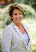 Elizabeth Watts Photo